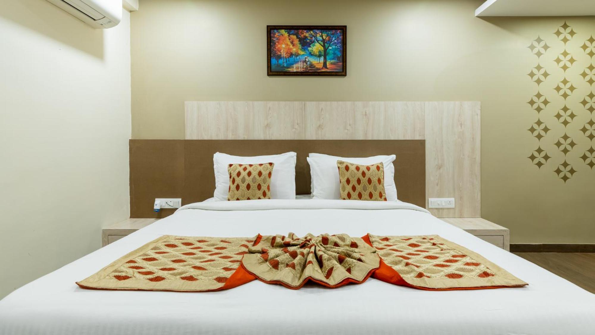 Monk's Nirvanaa & 3* Indore